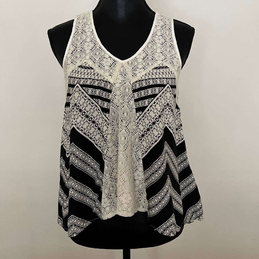 NWT Bohemian Lace Top | Medium | Ivory / Black |